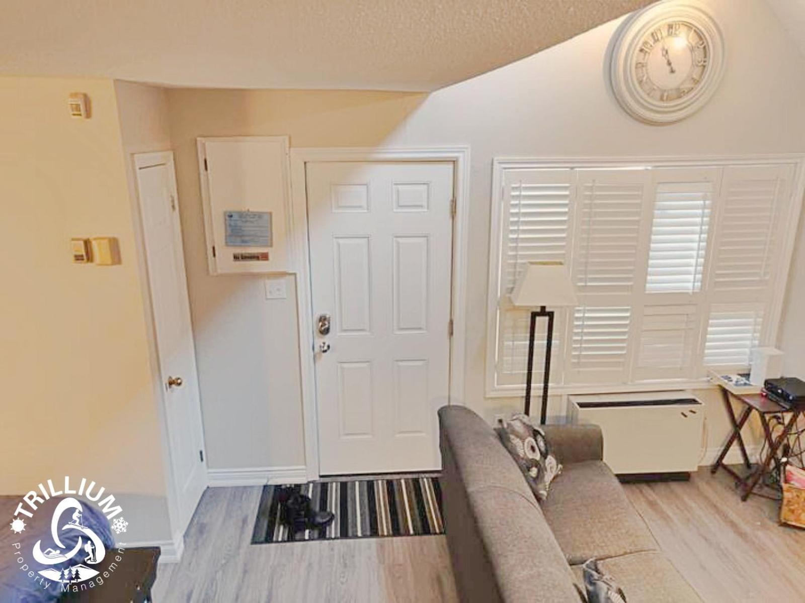 Blue Mountain, Collingwood - Loft Condo, Sleeps 4 Blue Mountains Extérieur photo